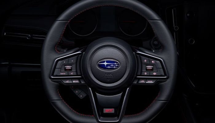 11.6-inch Centre Display*¹